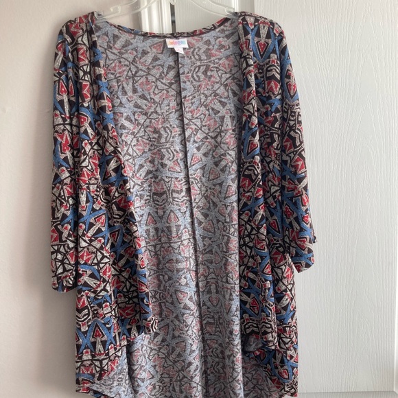 LuLaRoe Sweaters - Euc size small sweater, cover lularoe